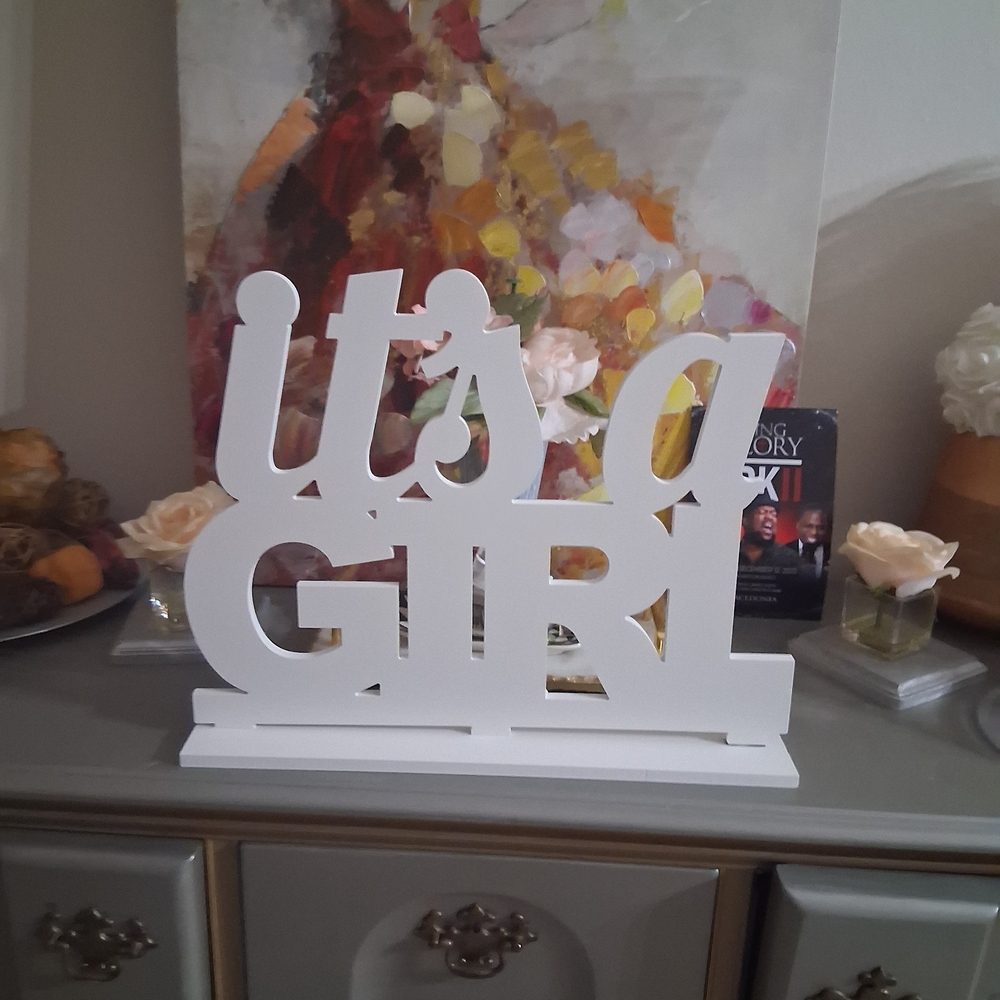 White 'It's a Girl' Decorative Sign